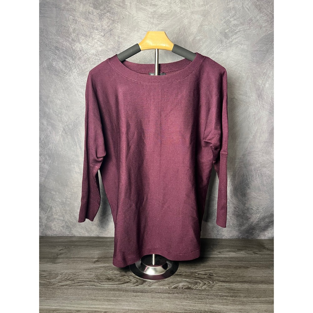 Cable & Gauge Gold Button Back Batwing Fine Knit Sweater Cabernet Red Size Large
